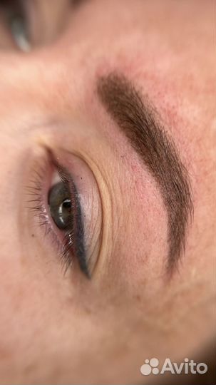 Модель на перманентный макияж