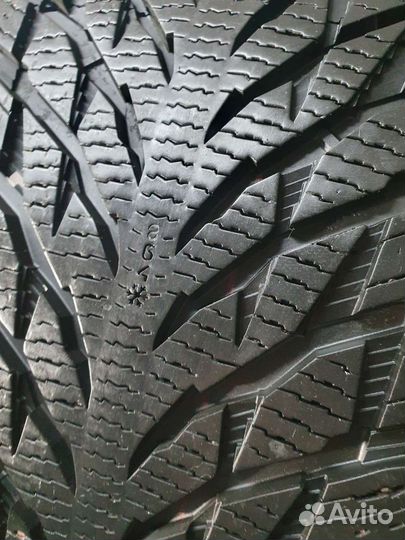 Nokian Tyres Hakkapeliitta R3 SUV 315/40 R21 и 275/45 R21
