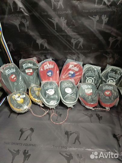 Боксерские лапы Fairtex