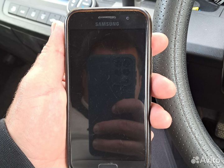 Телефон Samsung galaxy a3 2017