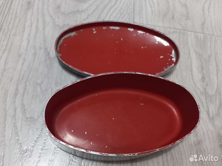 Шкатулка металлическая СССР с росписью жостово