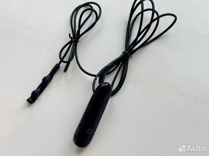 Микронаушники с беспроводным подключением