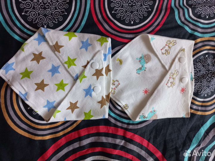 Нагрудник (слюнявчик) новый