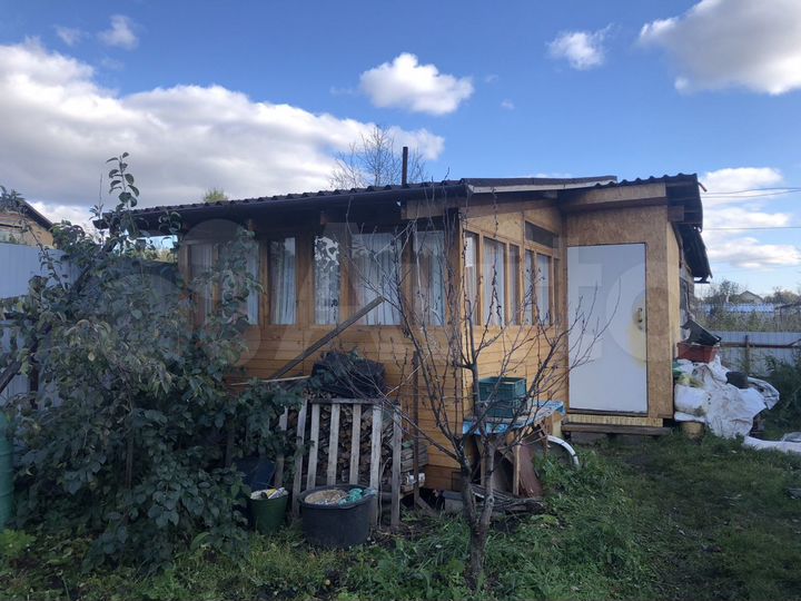 Дом 23 м² на участке 6 сот.