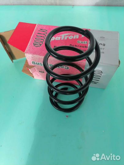 Пружины передняя новая Oпель Вектра А