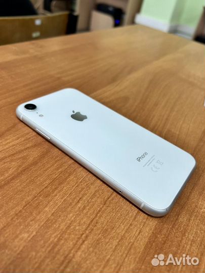 iPhone Xr, 64 ГБ