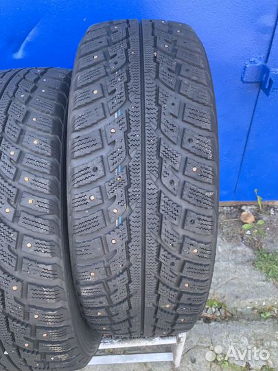 Kumho I'Zen RV Stud KC16 225/65 R17 106T