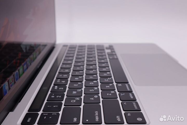 MacBook Pro 13 2022 m2 8gb 512gb