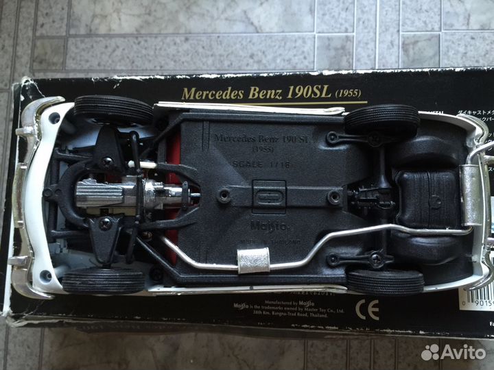 Модель масштаб 1/18 Mercedes Benz 190SL в коробке