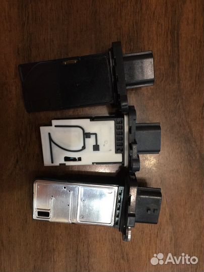 Датчик массового расхода воздуха Nissan