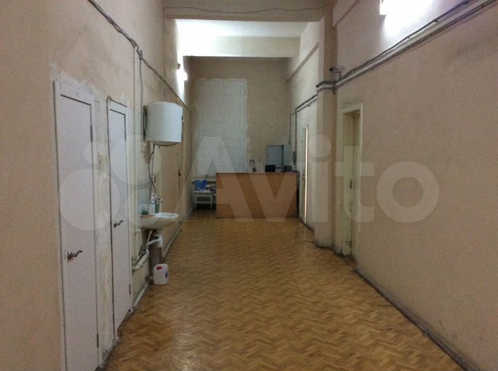 Помещение свободного назначения, 433 м²