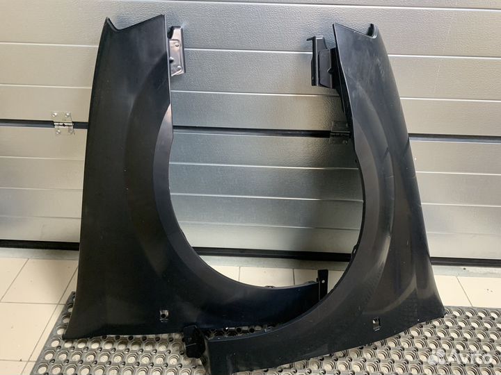 Крыло на Лада Ларгус / Рено логан пластик