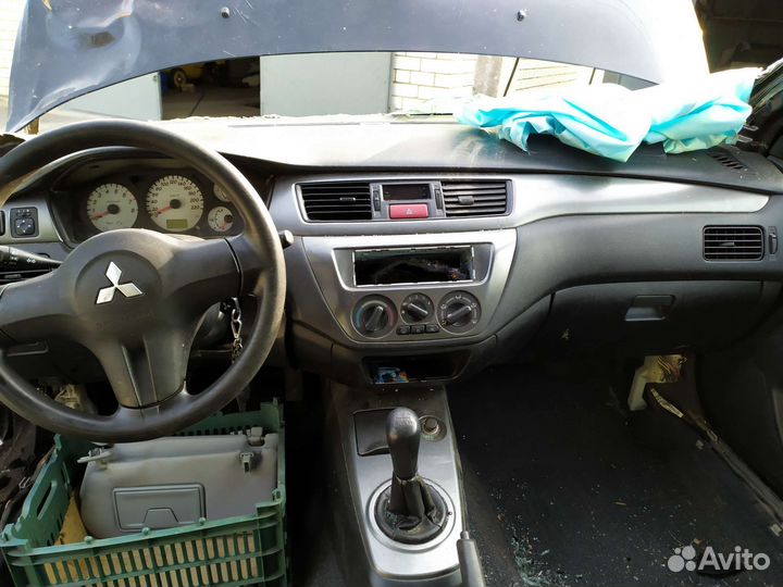 Запчасти на Mitsubishi lancer 9