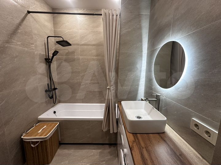 2-к. квартира, 48 м², 4/16 эт.