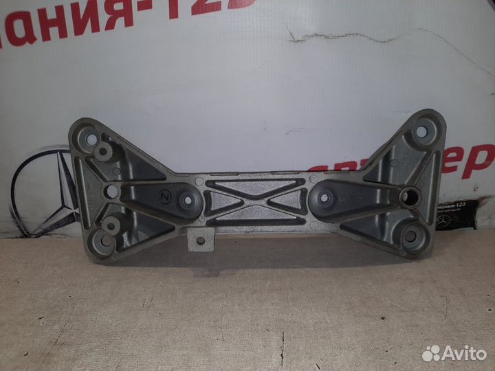 Кронштейн кпп Bmw 320D F30 N47D20C 2014