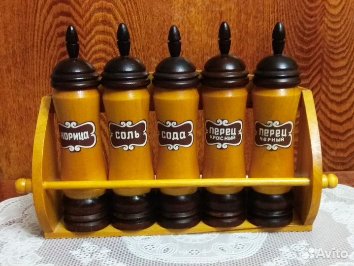 Набор для специй из дерева.новый