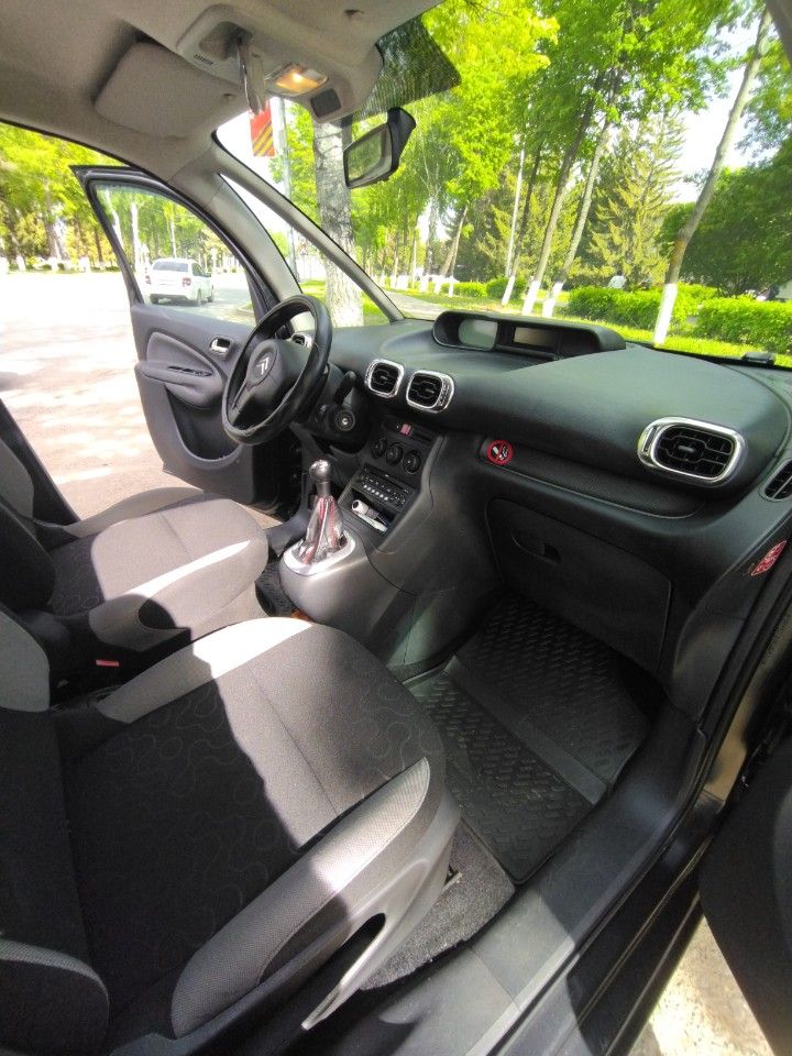 Citroen C3 Picasso: фото владельца