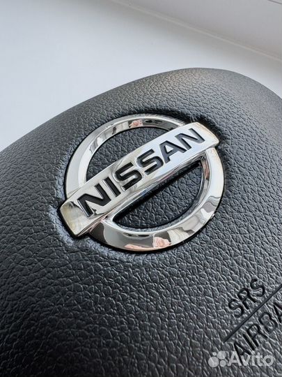 Крышка подушки безопасности руля Nissan Qashqai