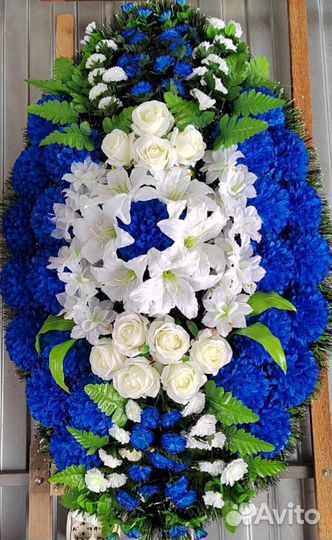 Ритуальные венки и корзины, полянки, цветы