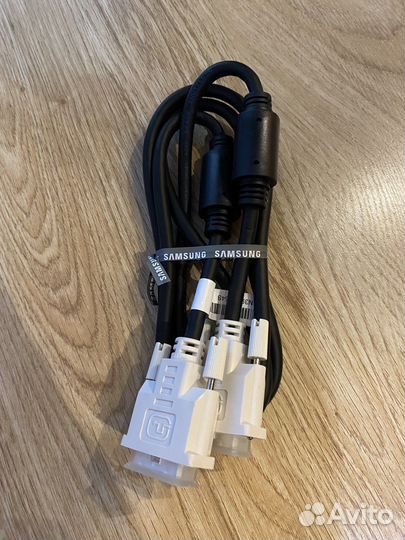 Кабель VGA и DVI