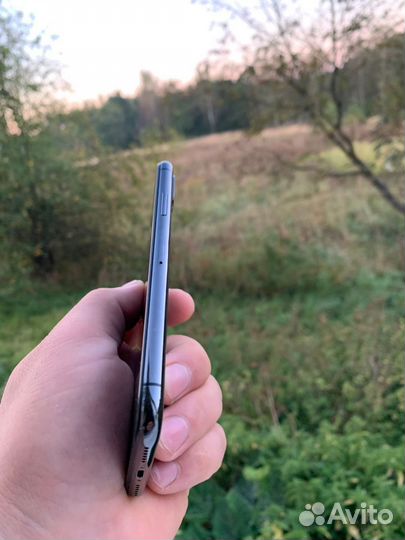 iPhone X, 64 ГБ