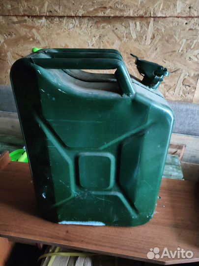 Канистра 20 литров железная