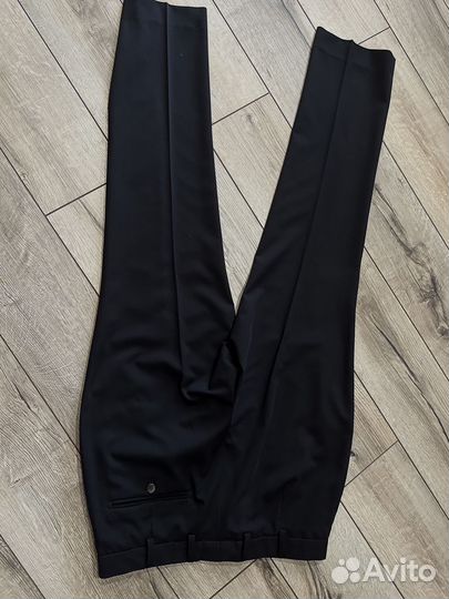 Продам костюм