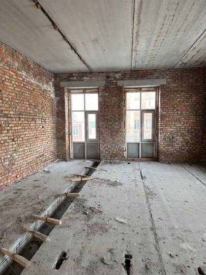 Здание, 1400 м²