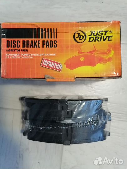 Колодки тормозные передние Mitsubishi Outlander