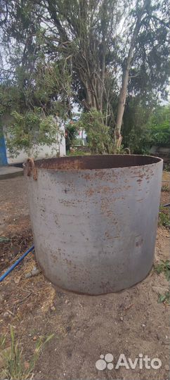 Продам металлическую бочку (чан)