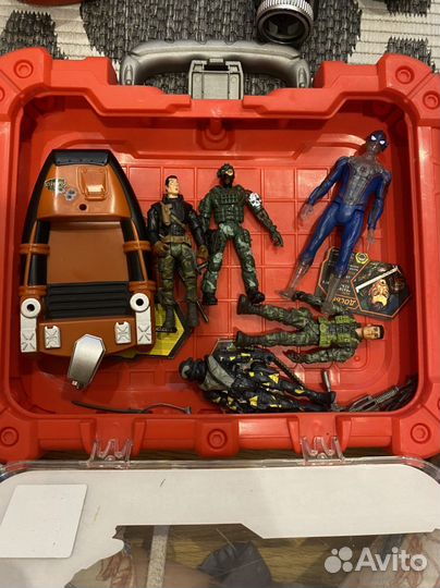 Игрушки для мальчика