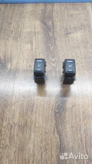 Блок управления подогревом сидений Nissan Note