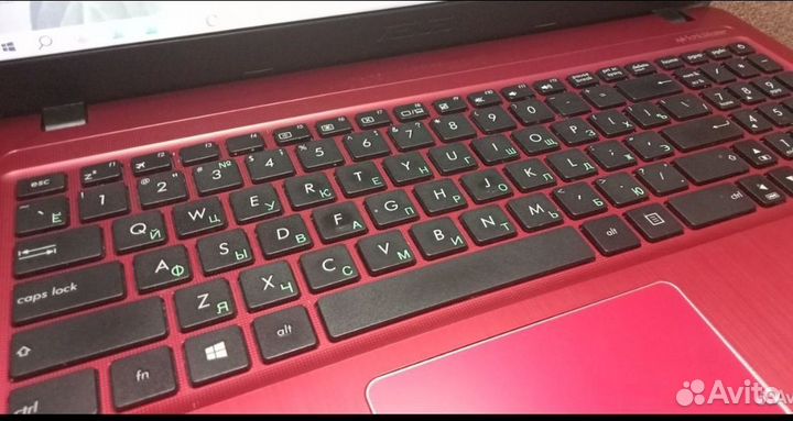 Ноутбук asus
