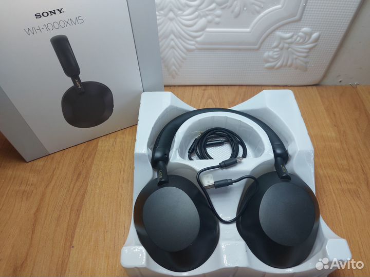 Блютуз наушники М10 TWS с Пауэрбанком 2000mAh