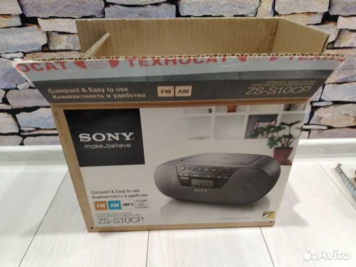 Коробка от магнитофона Sony ZS-10CP