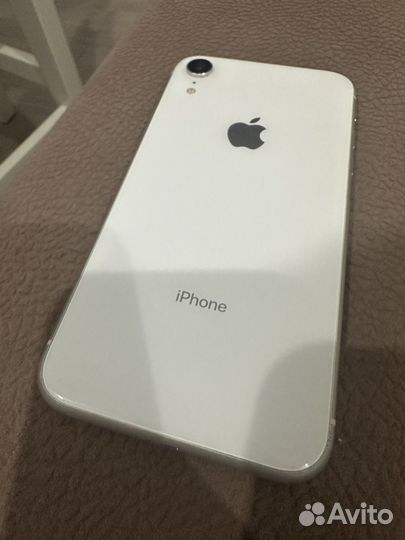 iPhone Xr, 64 ГБ