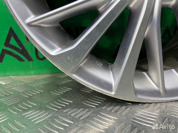 V Диск R18 Toyota Camry 8 XV70