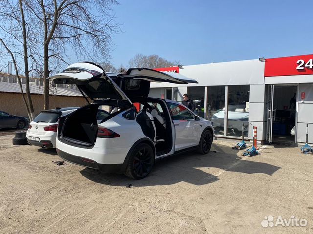 Шиномонтажники