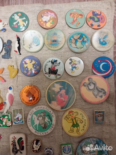 Набор детских значков СССР