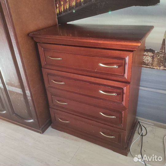 Шкаф комод трюмо