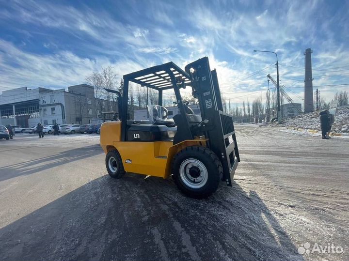 Вилочный погрузчик UN Forklifts FD70, 2023