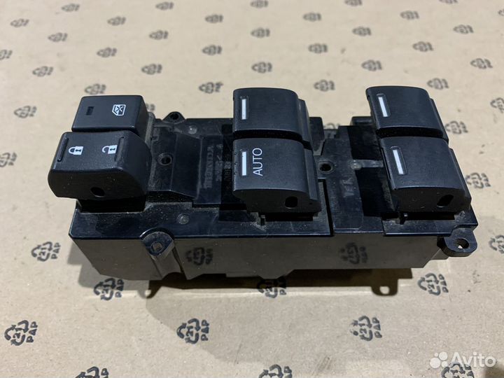 Блок кнопок б/у Honda CR-V 4 Хонда цр-В IV