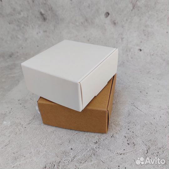 Картонные коробки 7х7х3 см