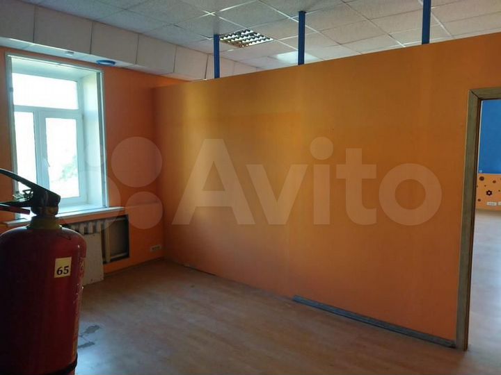 Аренда г. Арсеньев, ул.Ленинская,10б площадь 68,8