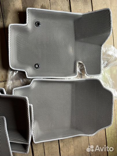 Коврики eva 3d с бортами для Toyota RAV4 XA50