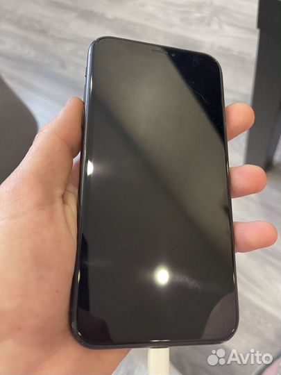 Телефон iPhone xr