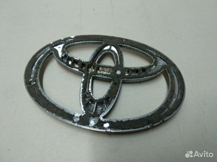 Эмблема Toyota