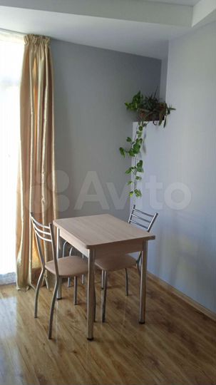 2-к. квартира, 40 м², 2/6 эт.