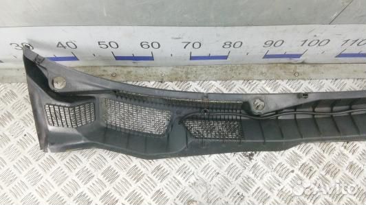 Накладка декоративная (жабо, дождевик) opel astra