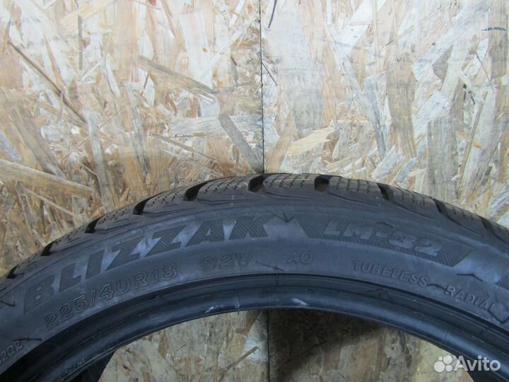 Bridgestone Blizzak LM-32 225/40 R18